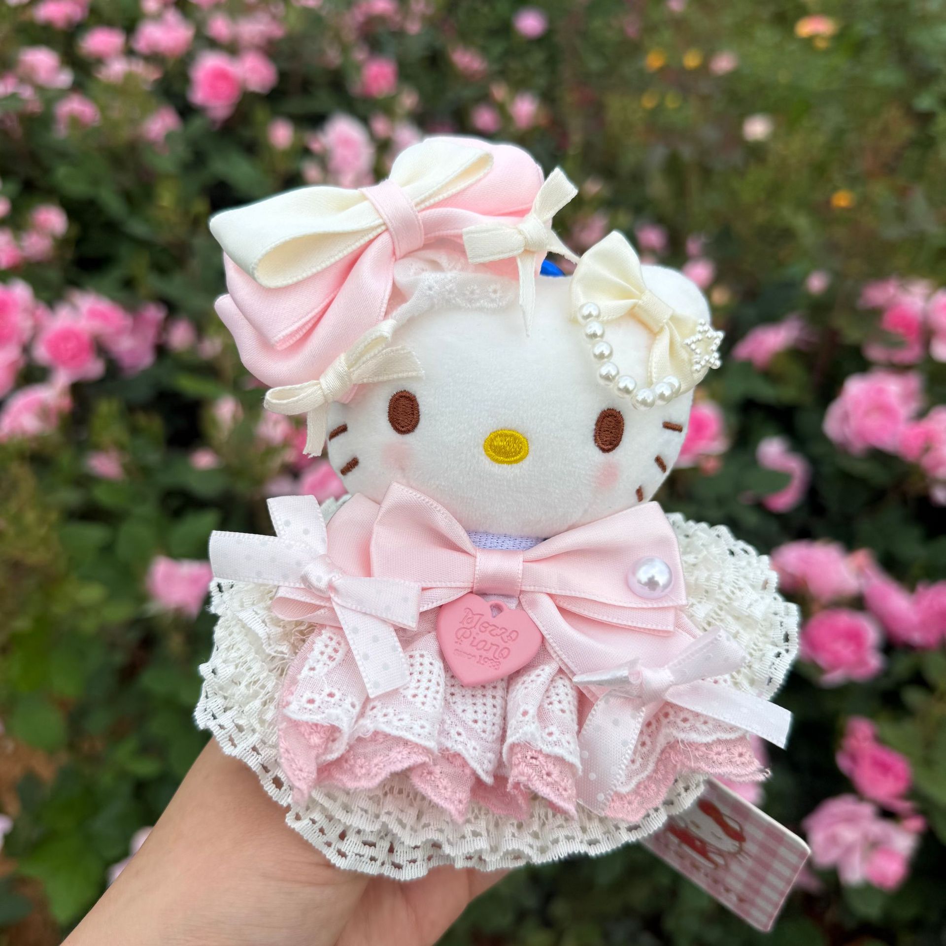 Sanrio Hello Kitty Rosa Lolita – Car Accessories In Japan Bewertung und Preis